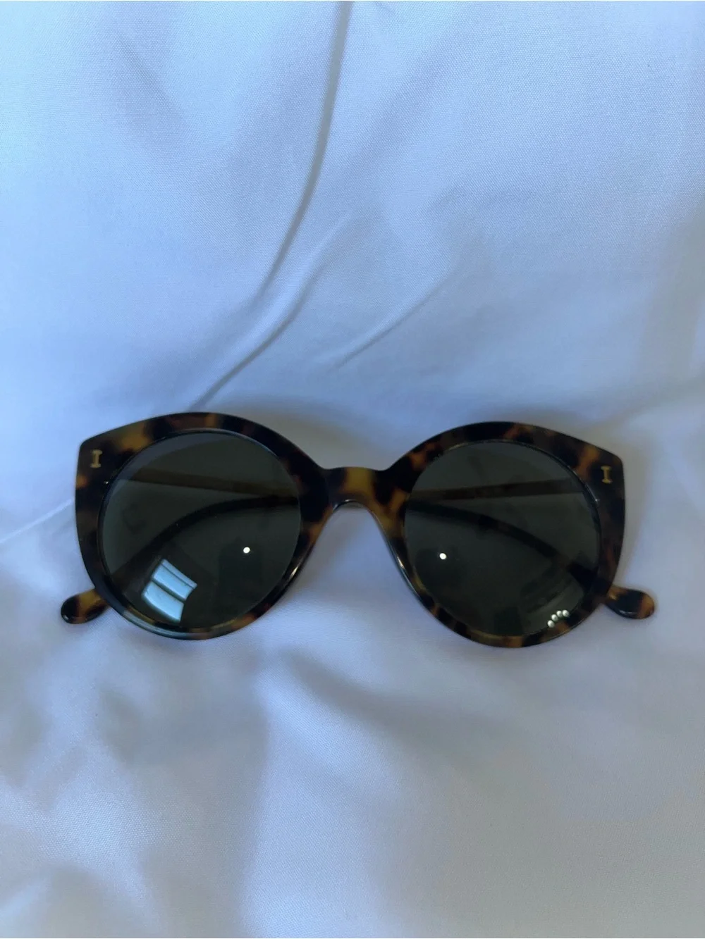Illesteva Tortoiseshell Round Women’s Sunglasses - Brown